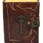 Key aged looking paper leather w/ latch