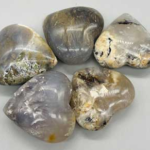 1 1/2 in. Agate, Dendritic heart