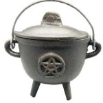 5 in. Cast iron cauldron w/ lid Pentagram