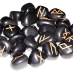 Agate, Black rune set